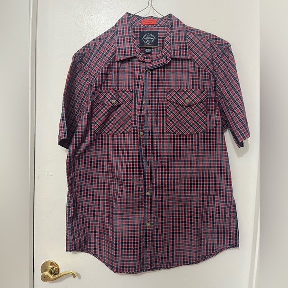 Set of 4 Men buttoned shirts. Size Large. EUC. - Picture 2 of 9